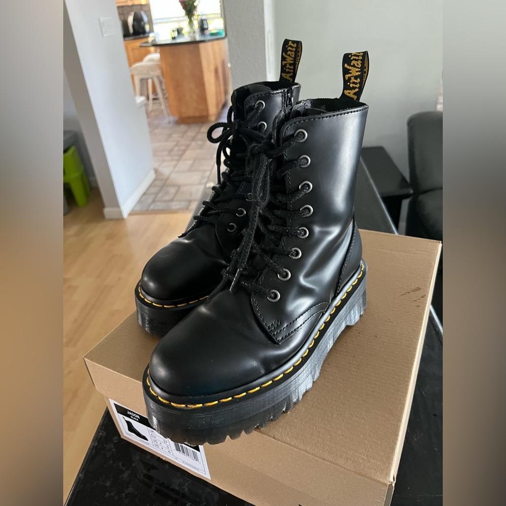 Jadon Smooth Leather Platform Boots